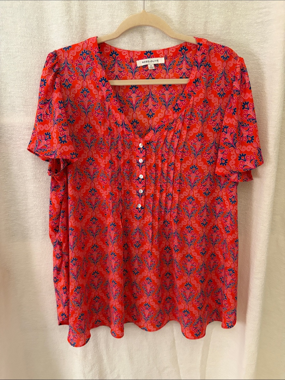 Rose & Olive Bright Coral Floral Print Short Sleeve Blouse